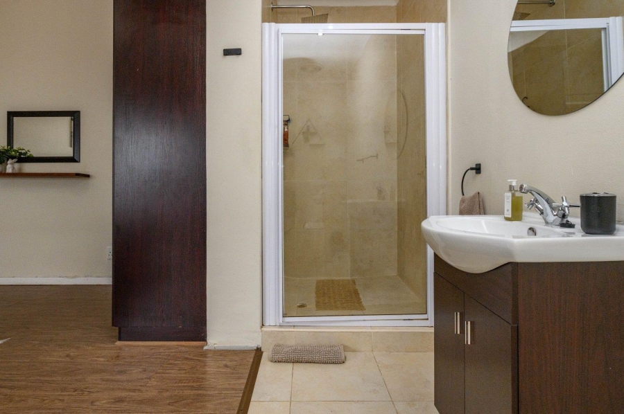 5 Bedroom Property for Sale in Mill Park Eastern Cape